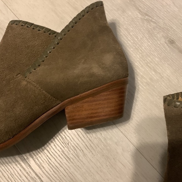 Jack‎ Rogers Suede Booties Size 7.5 brown - Picture 2 of 10
